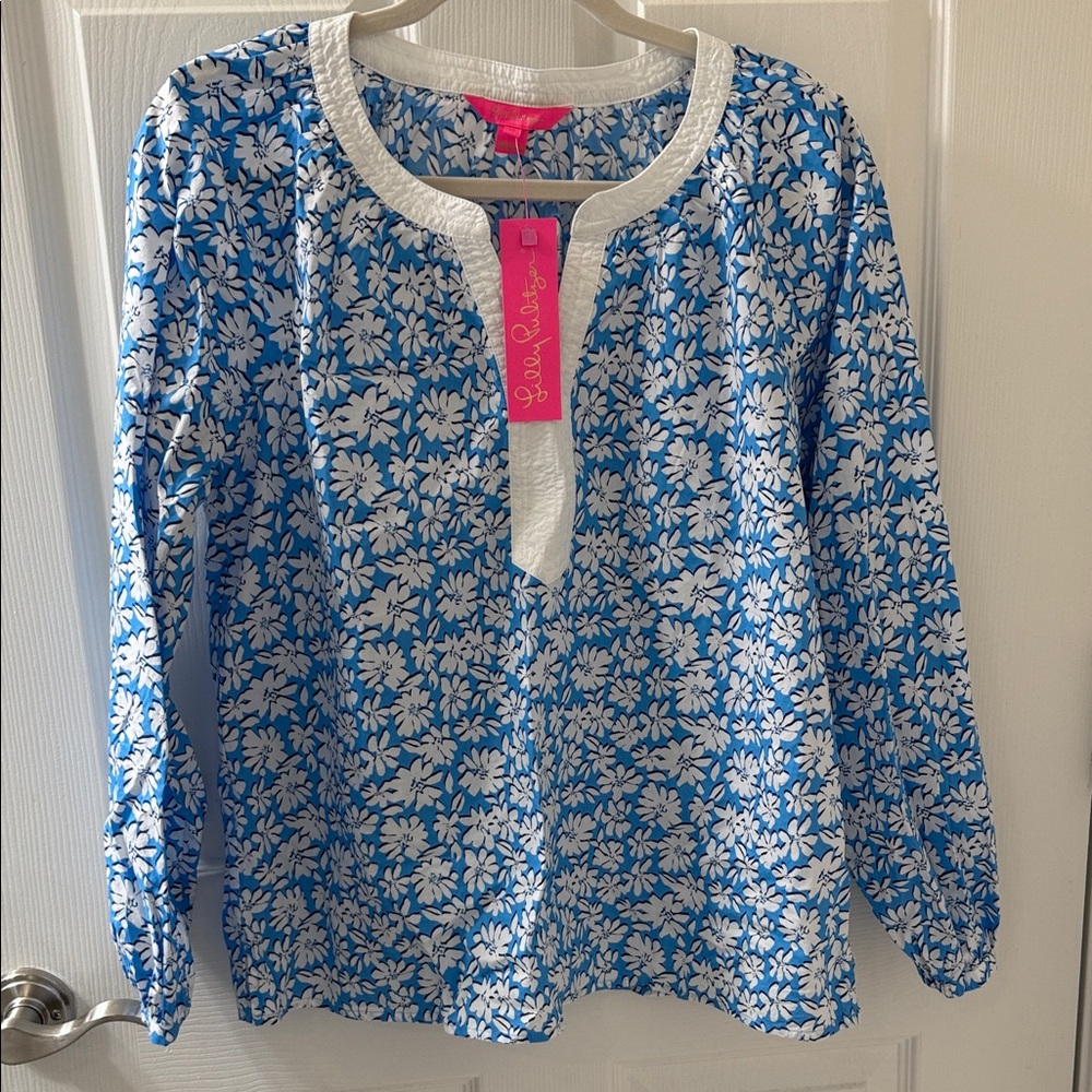 Lilly Pulitzer Floral Print Blouse in Blue and White